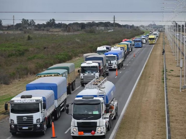 El costo del transporte de cargas cerr 2024 con una suba del 85%